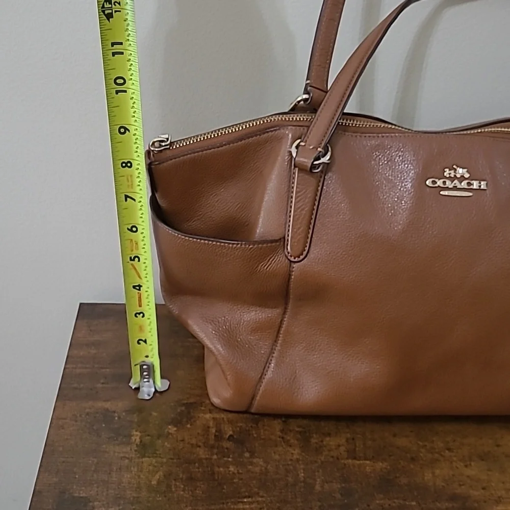 Coach Tan Leather Tote Bag with Dust Bag - Picture 5 of 16